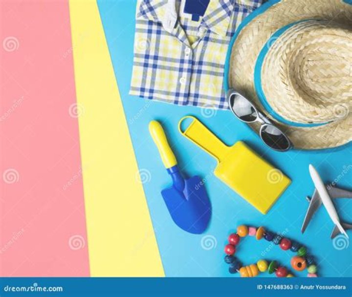 Accessories flatlay for summer