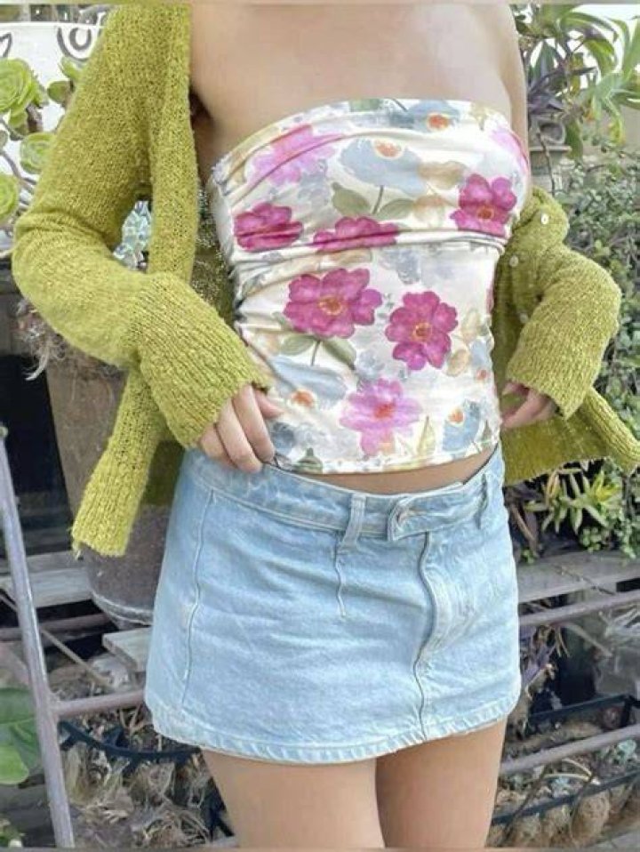 thrifted summer looks with floral dress and denim shorts